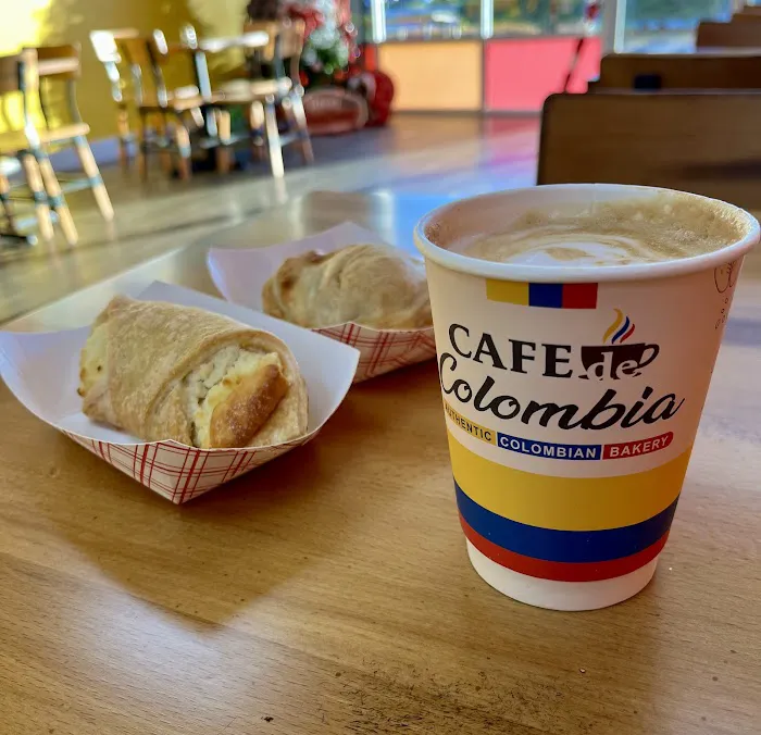 Café de Colombia Bakery Picture 3