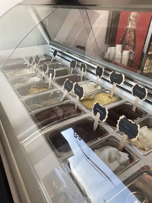 Di Palumbo Italian Bakery & Gelato Picture 2
