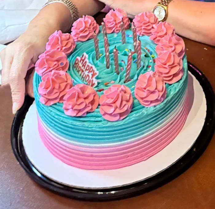 Brenda's Cakes Picture 6
