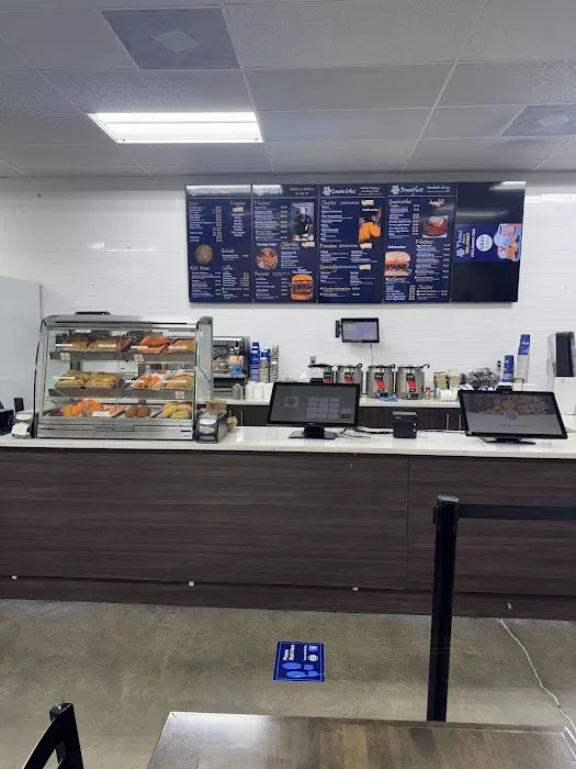 Tainos Bakery & Deli (whisper lakes) Picture 6