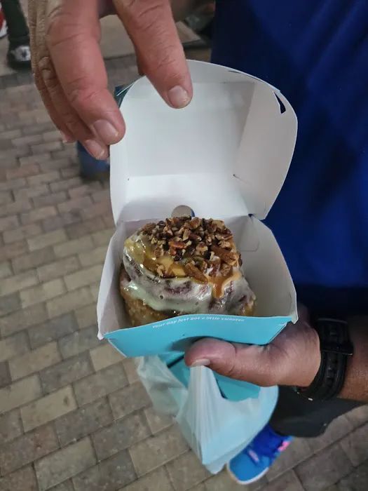 Cinnabon Picture 4