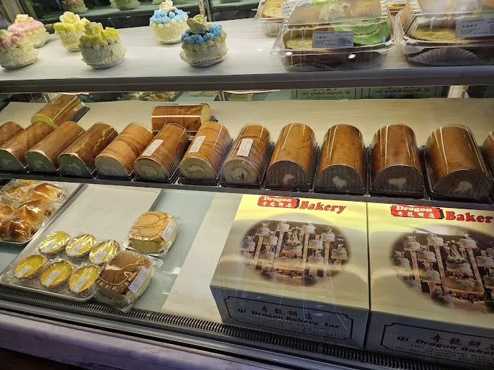 Qi Dragon Bakery Picture 2