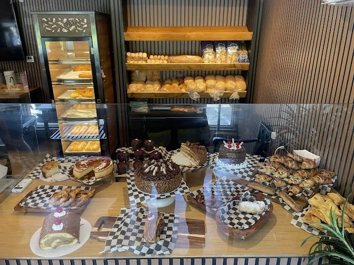 LA ESQUINA DE LA EMPANADA & BAKERY Picture 4