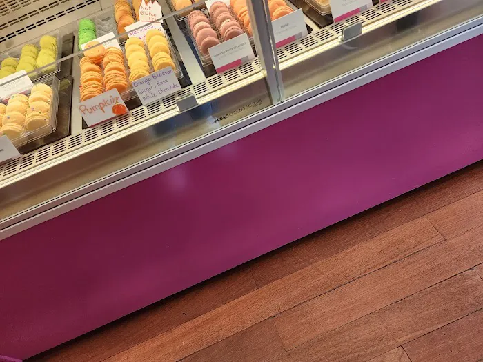 Le Macaron French Pastries Celebration Picture 2