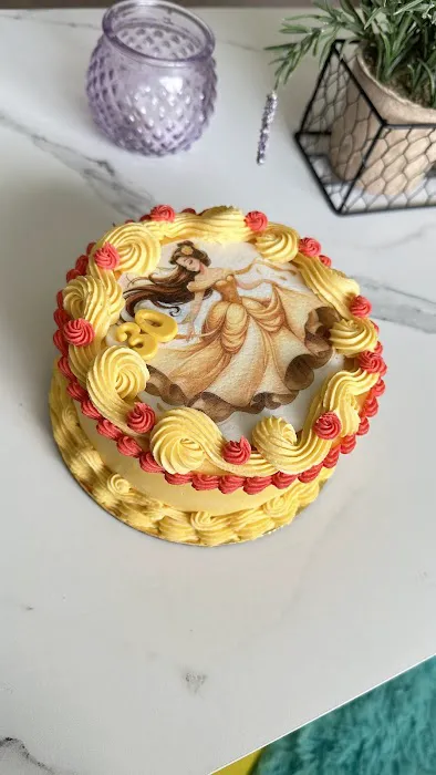 Mianas Cakes Picture 2