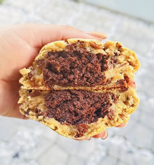 Mianas Cakes Picture 4