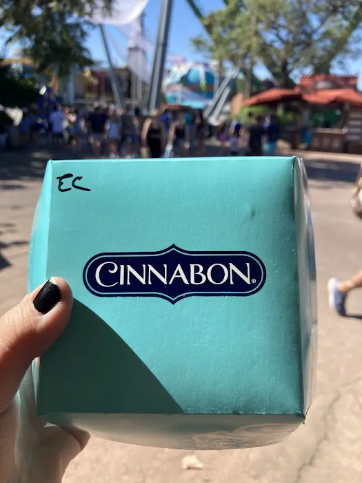 Cinnabon Picture 7