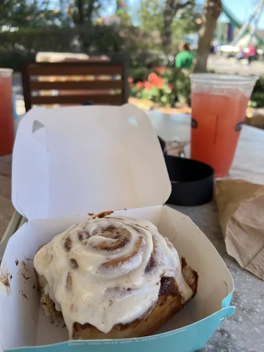 Cinnabon Picture 10