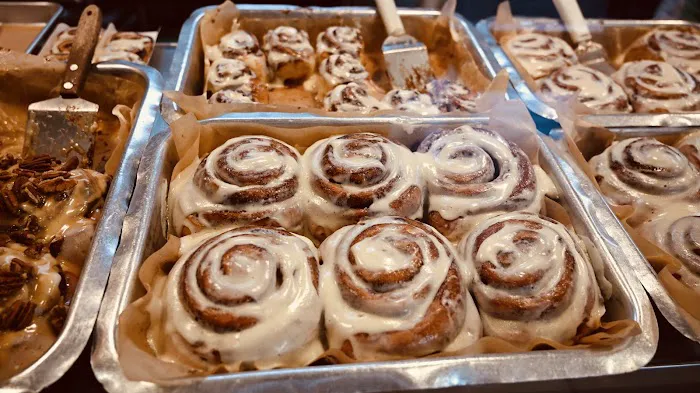 Cinnabon Picture 5