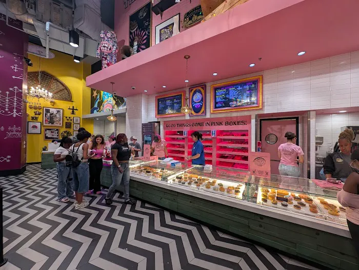Voodoo Doughnut Picture 6