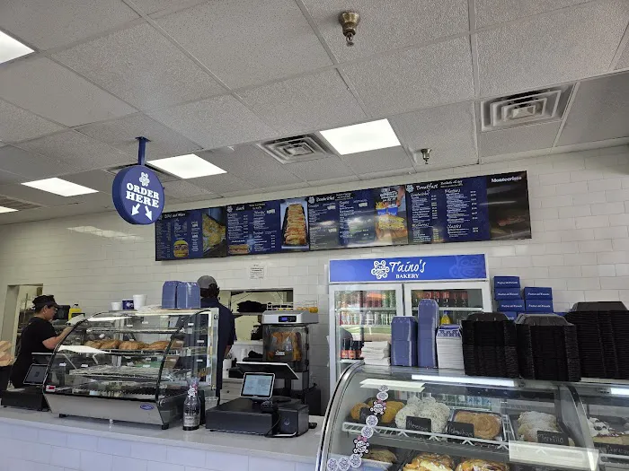 Tainos Bakery & Deli (SODO) Picture 9