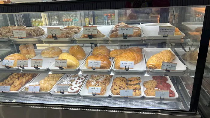 Fortuna Bakery & Coffee - Davenport Picture 10