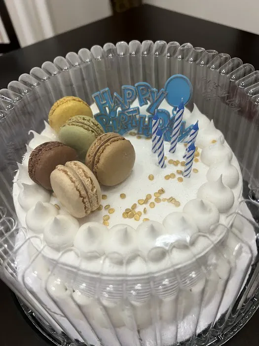 Brenda’s Cake Shop Picture 4