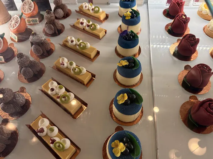Amorette's Patisserie Picture 3