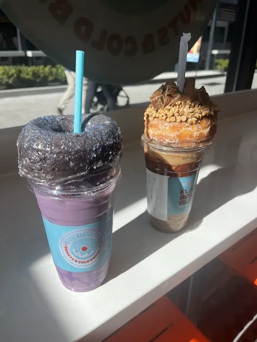 Everglazed Donuts & Cold Brew Picture 3