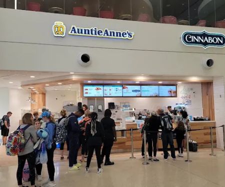 Cinnabon