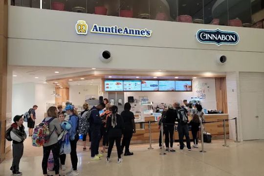 Cinnabon