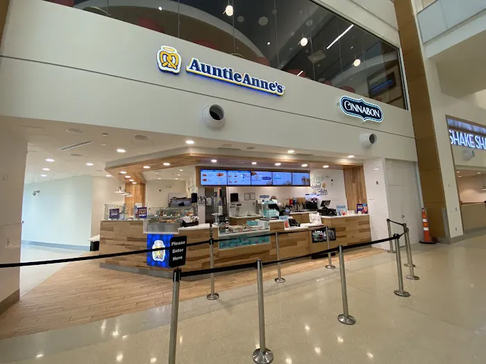 Cinnabon Picture 2