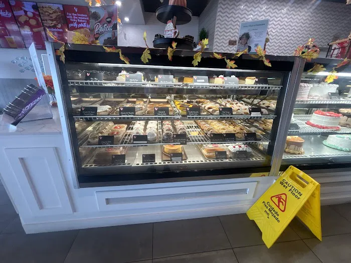 Vicky Bakery Orlando Picture 8