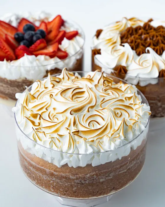 Tina Cakes and Desserts Picture 4