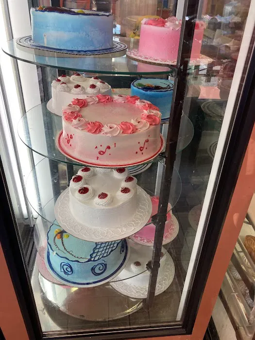 Teolinda's Bakery LLC doing business as Vecinos’ Bakery Picture 3