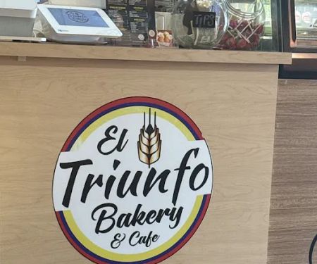 El Triunfo Bakery and Cafe