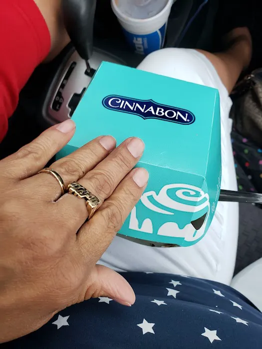 Cinnabon Picture 6