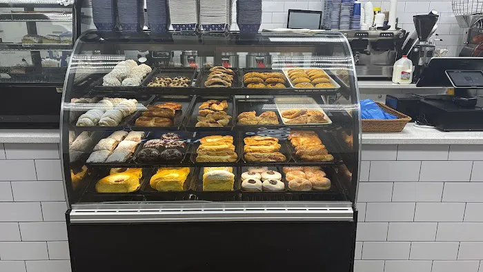 Tainos Bakery & Deli (four corners) Picture 6