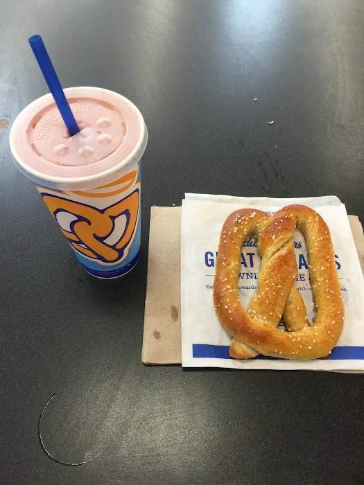 Auntie Anne's Picture 7
