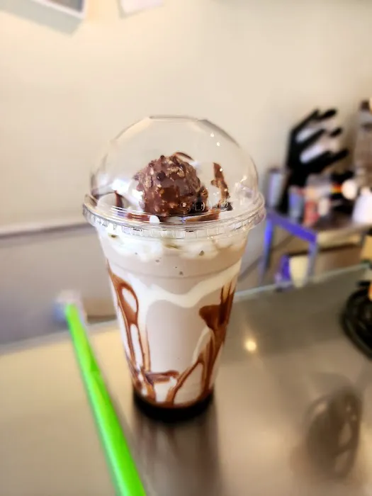 Four Palates Gelato & Bakery Picture 2