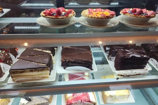 Four Palates Gelato & Bakery