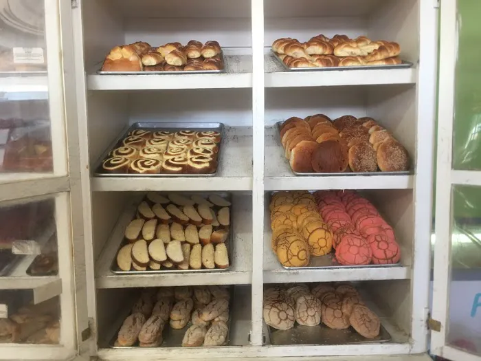La Fe Mexican Bakery Picture 10