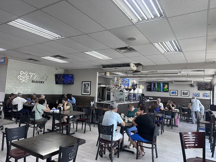 Tainos Bakery & Deli (Lake Underhill) Picture 3