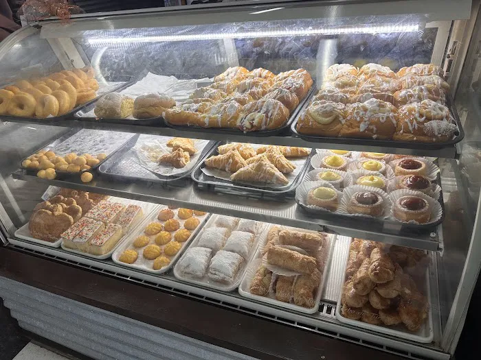Dundee Bakery Picture 10