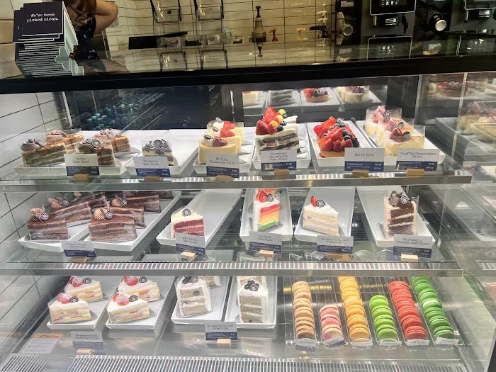 Paris Baguette Picture 2