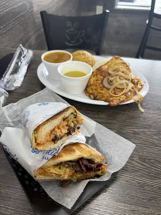 Taino's Bakery & Deli (Goldenrod) Picture 6