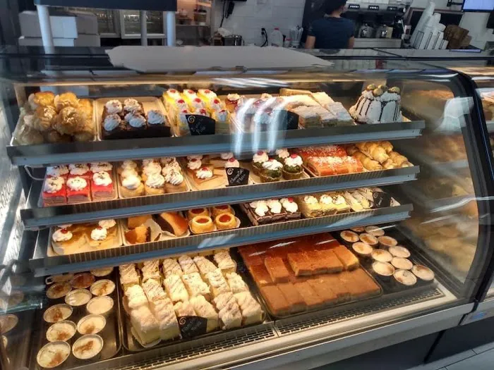Taino's Bakery & Deli (Goldenrod) Picture 8