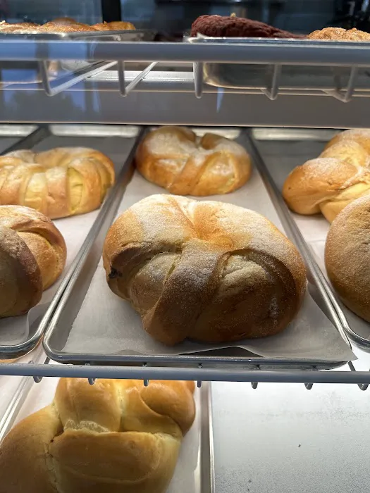 Fortuna Bakery & Coffee - Windermere Picture 5
