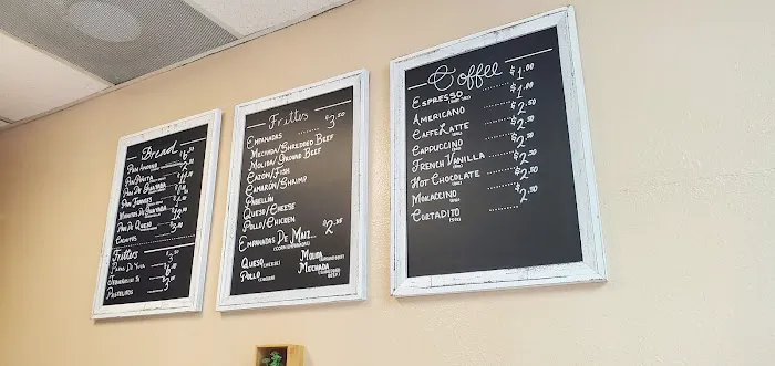 Pia's Bakery & More Picture 8