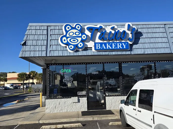 Tainos Bakery & Deli (east colonial) Picture 3