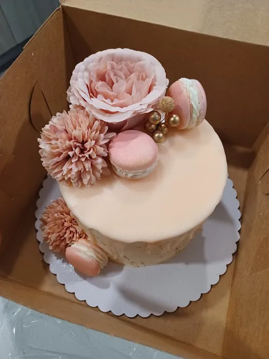 Scotchie's Custom Cakes Picture 10