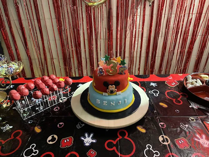 Macana's Bakery Picture 5