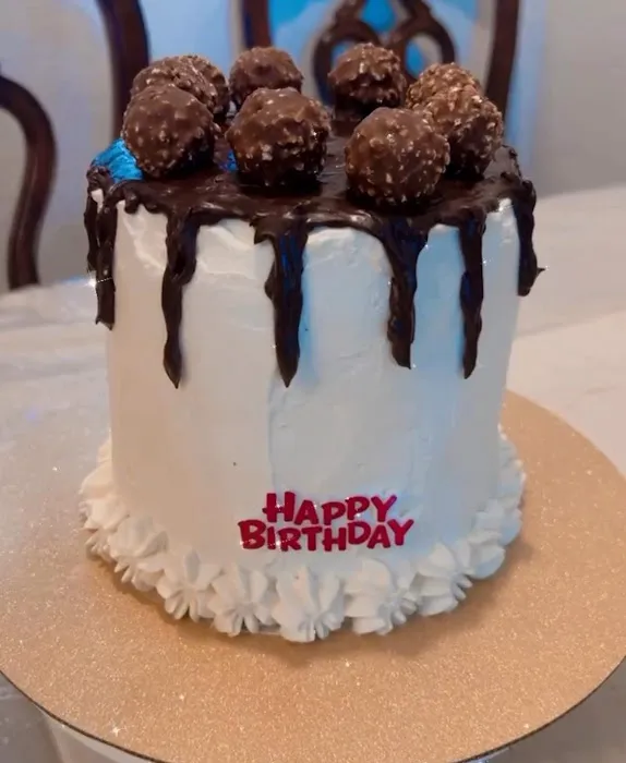 Macana's Bakery Picture 8