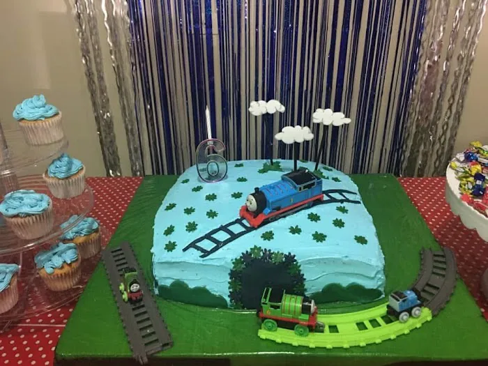 Macana's Bakery Picture 7