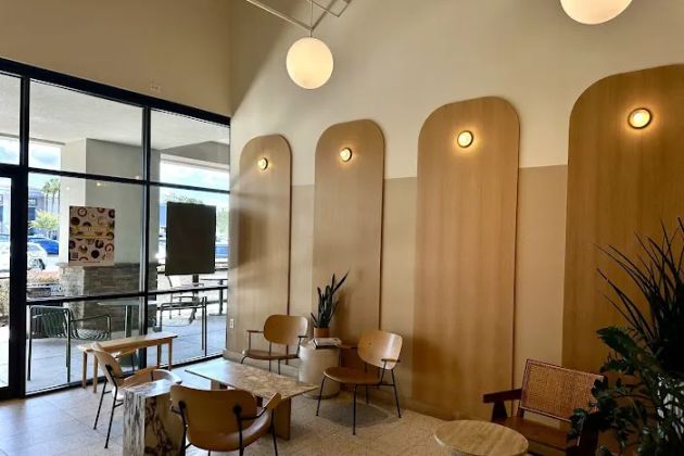 Light On The Sugar Bakery Café
