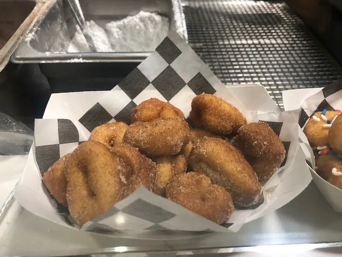 Sir Benji's Donuts Picture 8