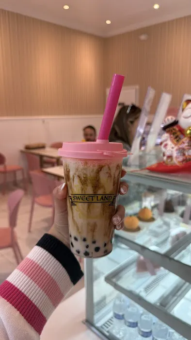 Sweetland Bakery and Tea House Picture 5