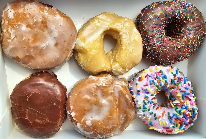 Donut King of Winter Park Picture 3