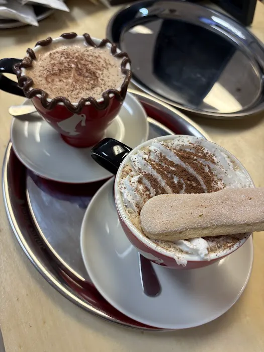 Dilatte Pastries & Coffee Shop Picture 6