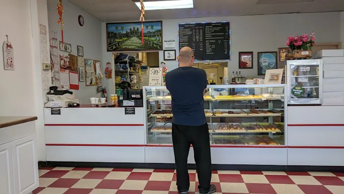 Donut Palace Picture 7